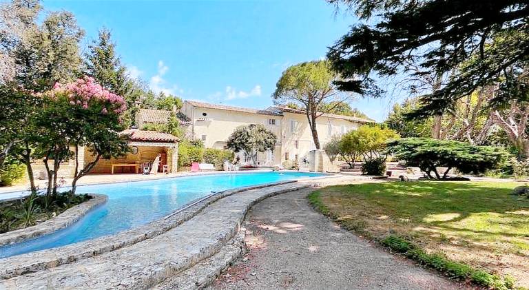Mas Provencal Luxe - Piscine et parc classe in Avignon
