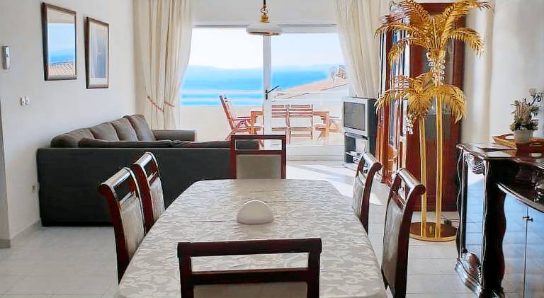 Holiday apartment with jacuzzi — photo 5