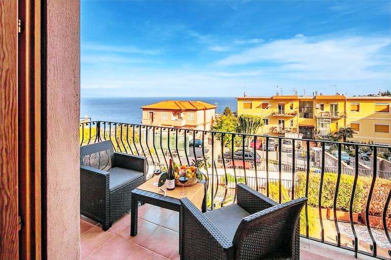 Bed & Breakfast  Taormina