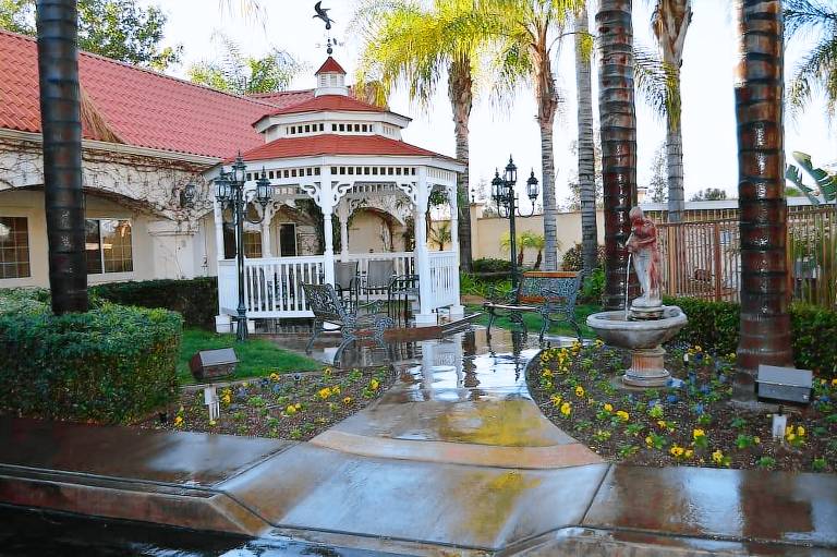 Dynasty Suites Redlands