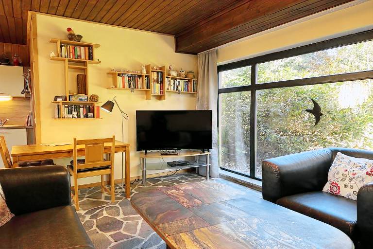 Holiday apartment with garden — photo 4