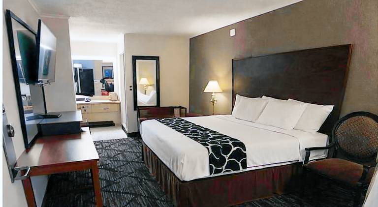 New Travel Inn — photo 5