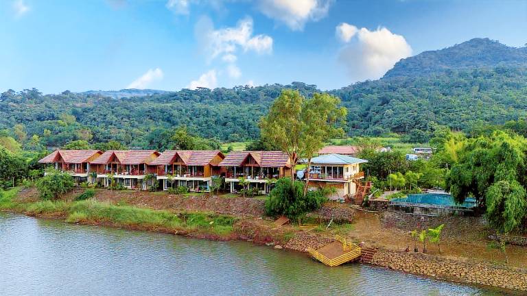 Resort  Mulshi