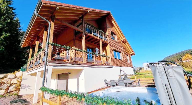 Chalet Bois le Havre du sotre Gerardmer Sauna panoramique jacuzzi 14 personnes et 1 bebe — photo 4