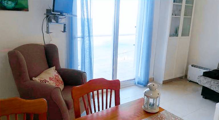 Apartment with patio — photo 2
