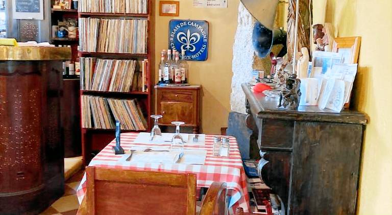 House with 2 rooms for 5 persons — photo 4