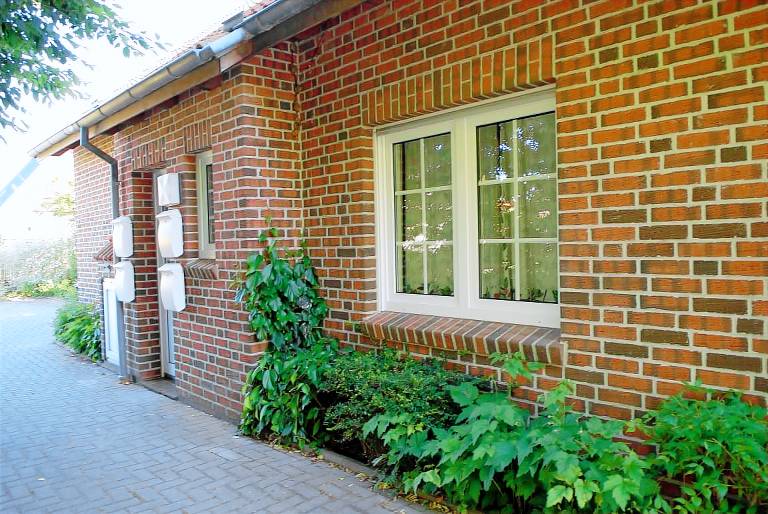 Gem&uuml;tliches Apartment mit Terrasse und Parkplatz