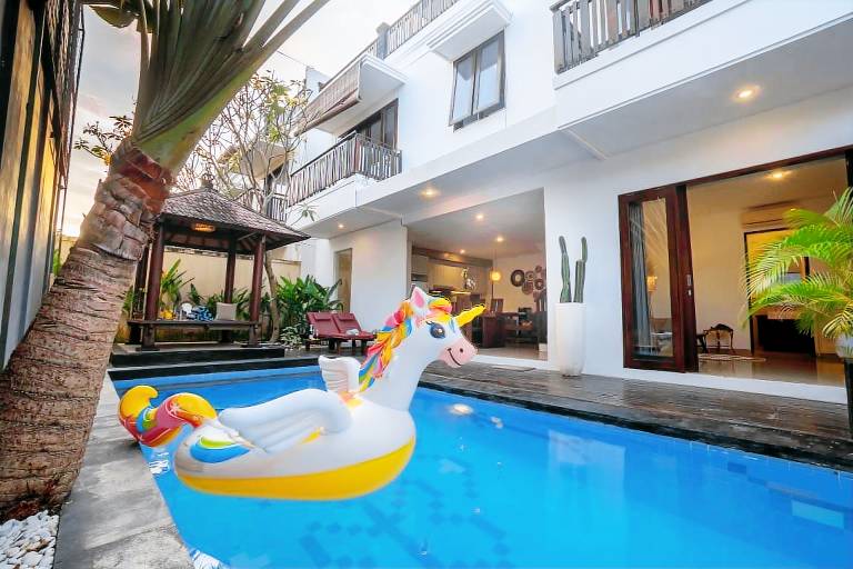 Villa with pool & garden | Suitable for remote work | Pet-friendly in Canggu