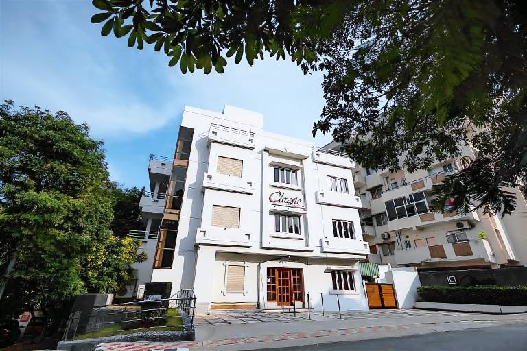 Classic Boutique Hotel & Luxury Service Apartments