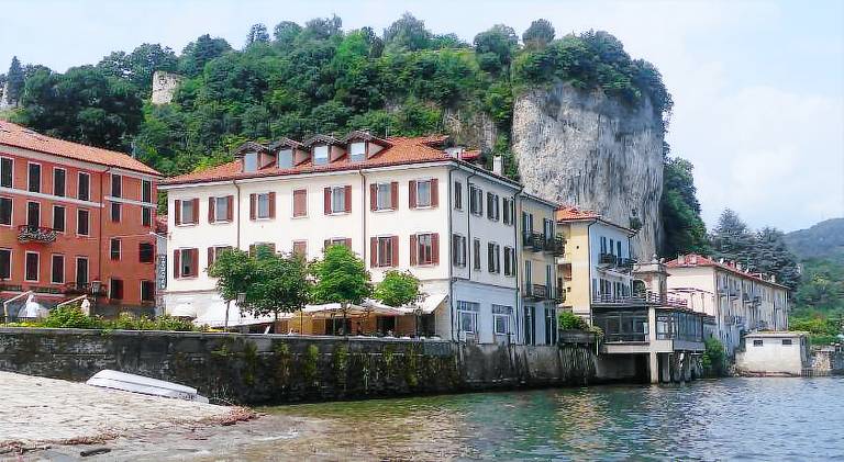 Rental apartment with terrace in Arona