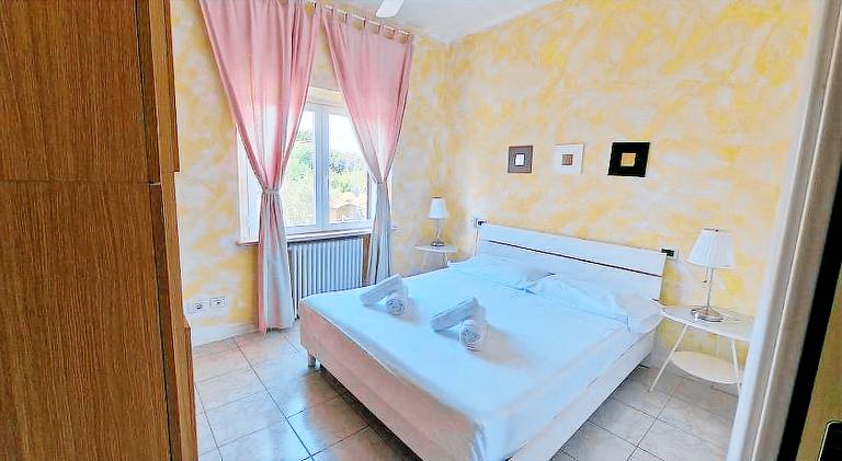 Apartment with 1 room for 4 persons — photo 2