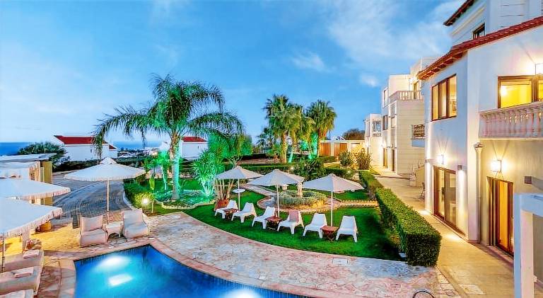 Azzuro Villa with private pool by Checkin — photo 2