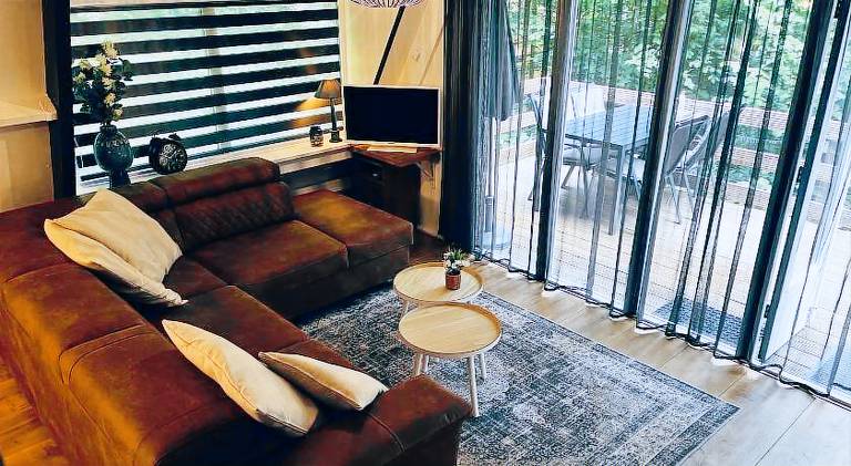 Beautiful vacation home with pool | Pet-friendly — photo 2