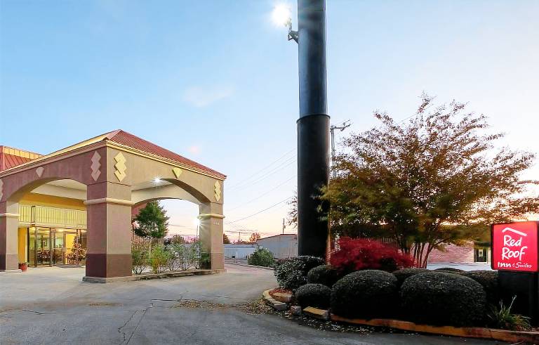 Red Roof Inn & Suites Oxford — photo 3