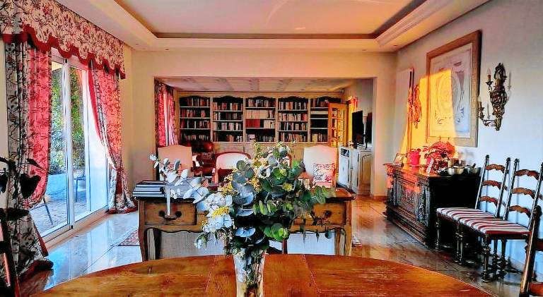 Luxury Villa with Panoramic Views, Pool & Serene Garden Retreat — photo 3