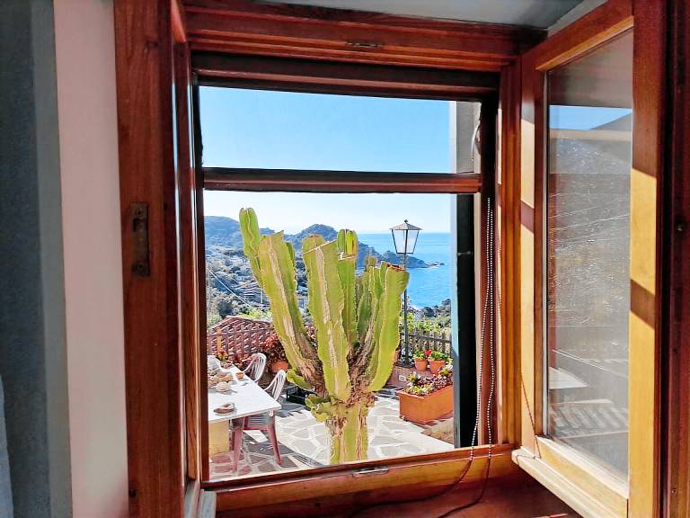 Rental apartment with patio | Beach view | Pet-friendly — photo 4