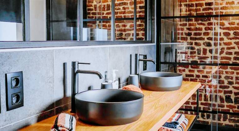 Beautiful vacation home with hot tub | Dogs allowed — photo 4