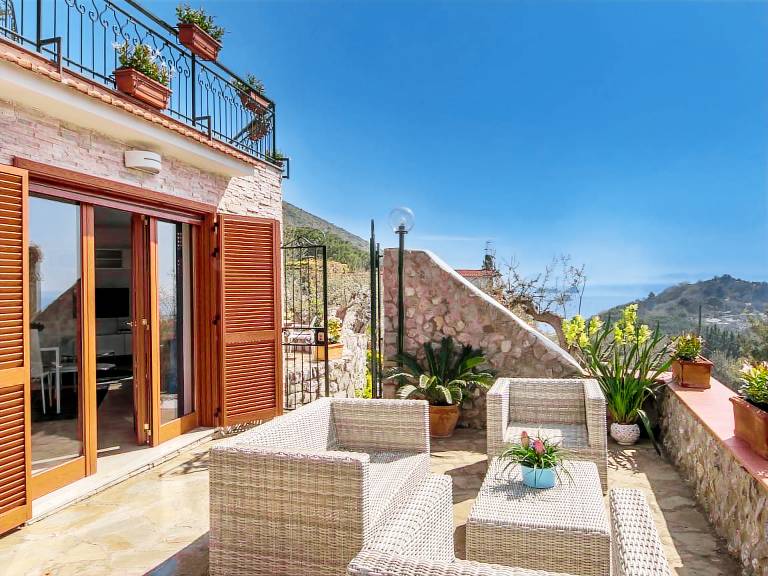 House with terrace, private pool & garden — photo 2