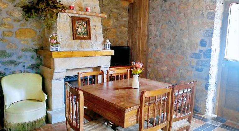 House with 2 rooms for 5 persons — photo 4