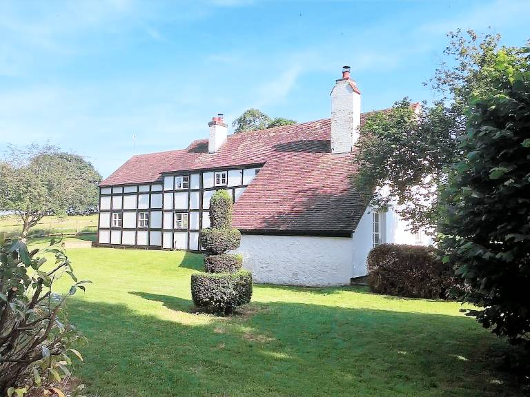 House Hanley Swan