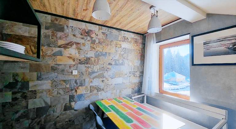 Rental apartment with patio, barbeque & yard | Pets allowed — photo 4
