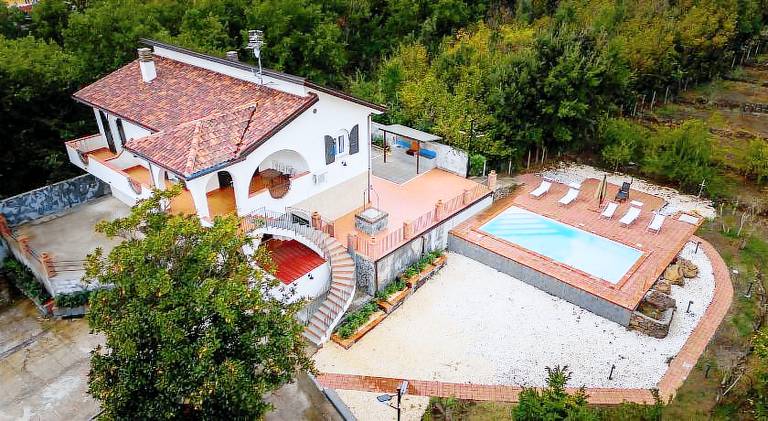 Villa with pool in Mascali