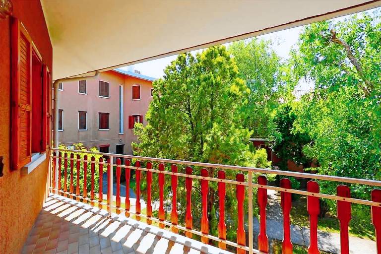 Rental apartment with pool, garden & patio — photo 4