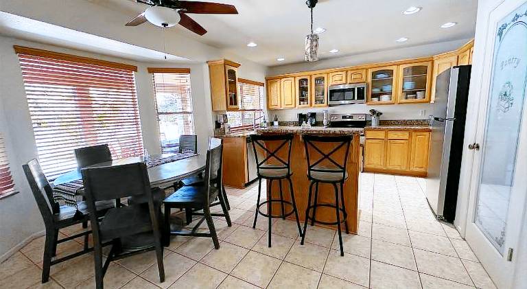 Vacation home with pool & jacuzzi | Pets allowed — photo 5