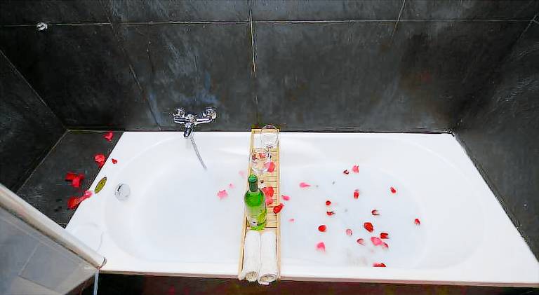 Apartment with garden & jacuzzi — photo 5