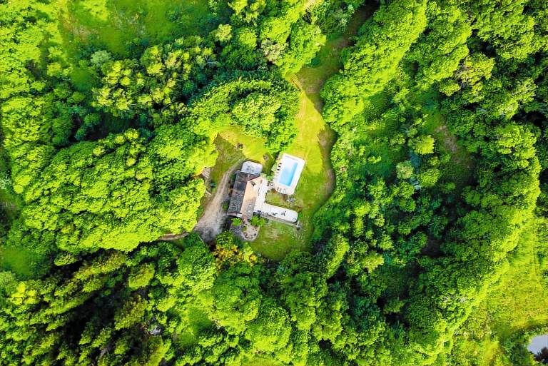 Child-friendly villa with patio, yard & private pool | Pet-friendly — photo 2