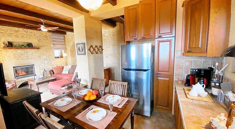 Spacious villa with terrace, private pool & garden | Suitable for remote work | Dogs allowed — photo 5