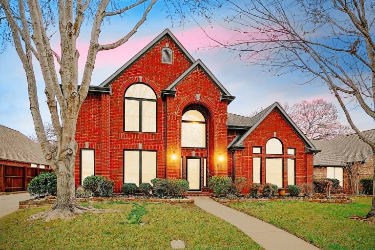 House  Flower Mound