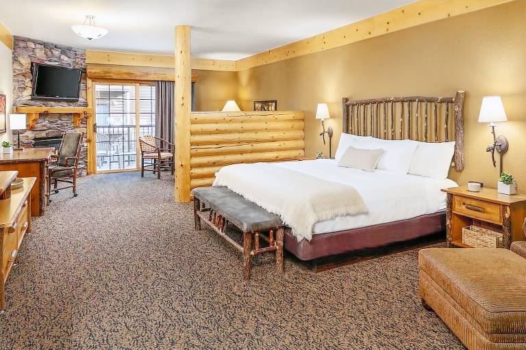 Lodge  Rib Mountain