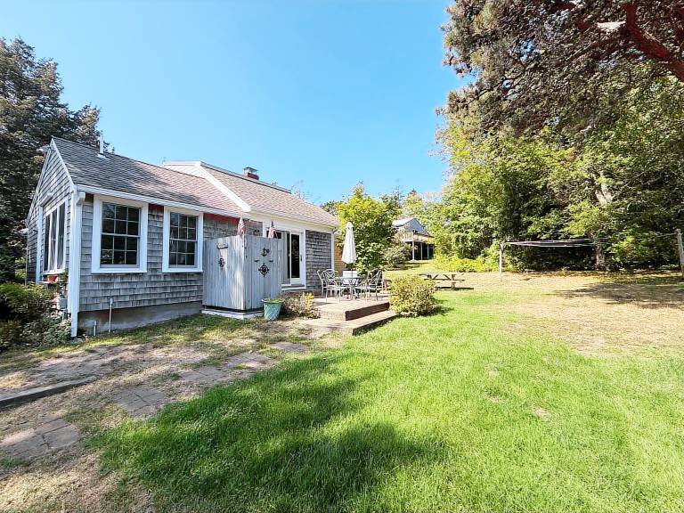 Family-oriented charming house with BBQ | Next to the beach | Pet-friendly — photo 2