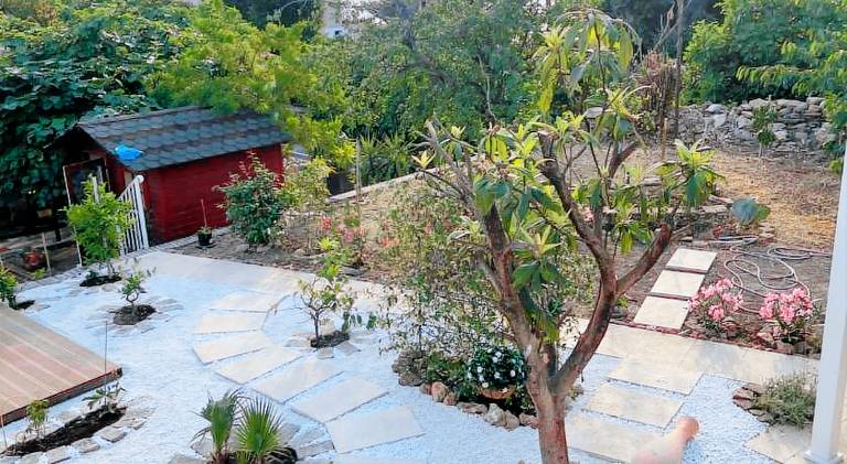 Pleasant rental apartment with terrace & garden | Close to the beach | Pet-friendly in Izola