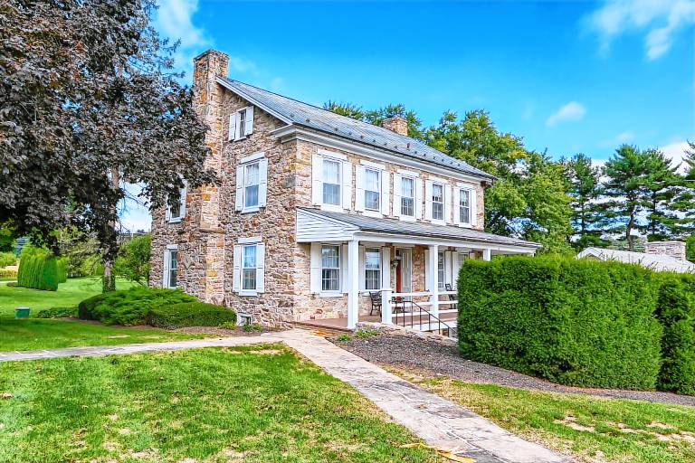 Codorus State Park Lodging from 75 HomeToGo