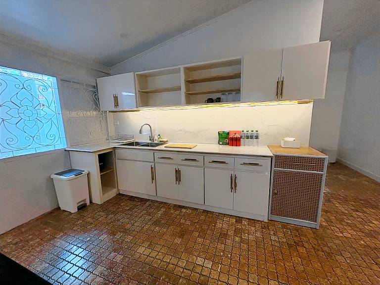 Child-friendly house with yard & hot tub | Pets allowed — photo 4