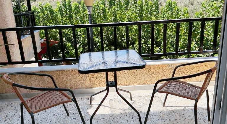 Apartment with 2 rooms for 6 persons — photo 3
