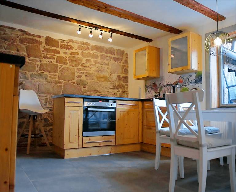 House with patio — photo 4