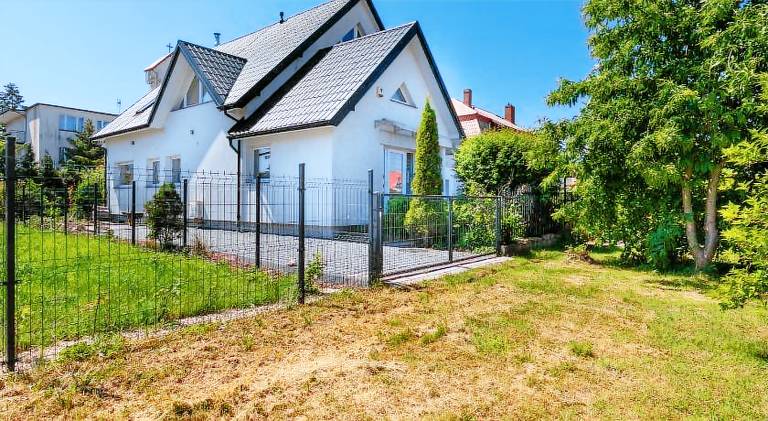 Apartment with BBQ & yard — photo 4
