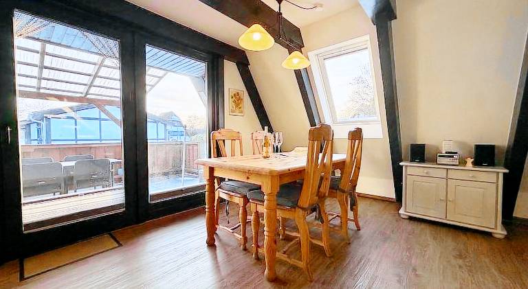 Charming vacation home | Pets allowed — photo 3