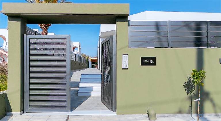 House with patio, grill & pool — photo 4