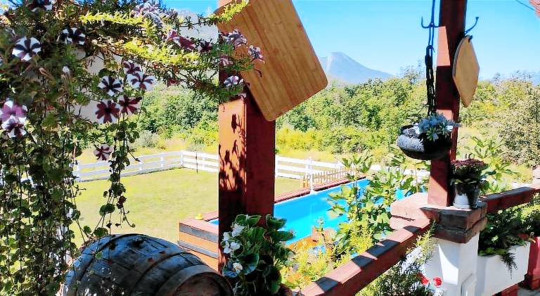 Apartment with pool — photo 5
