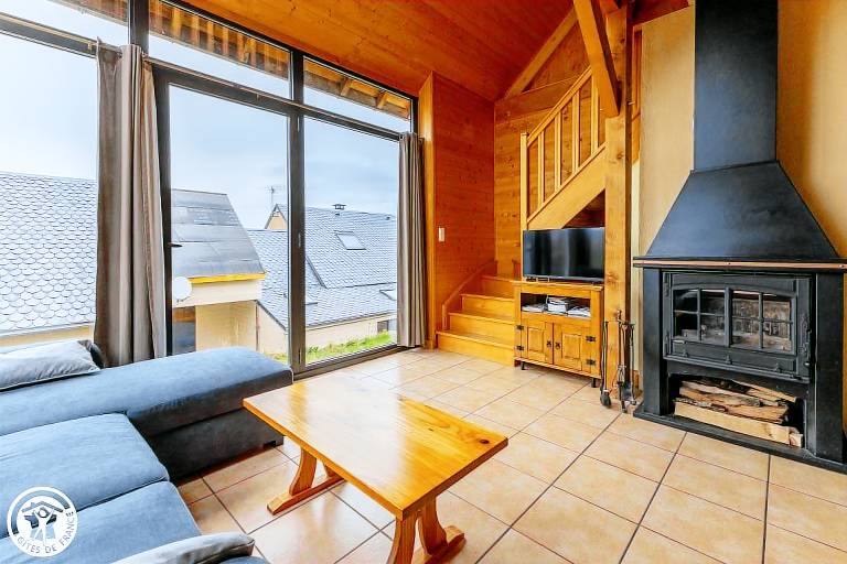 Pleasant gite with BBQ & yard | Pets allowed — photo 2