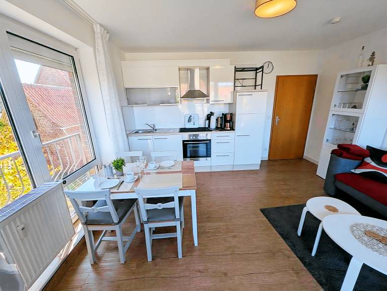 Komfortable, strandnahe Ferienwohnung Nige Ooge 9 mit Balkon — photo 2