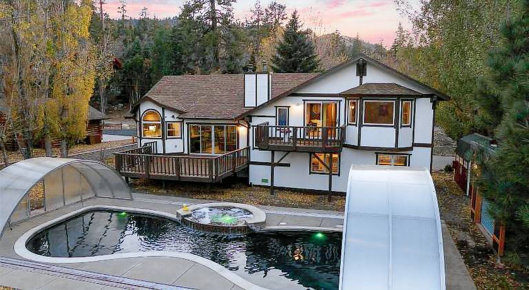 Vacation home with yard, terrace & private pool — photo 3