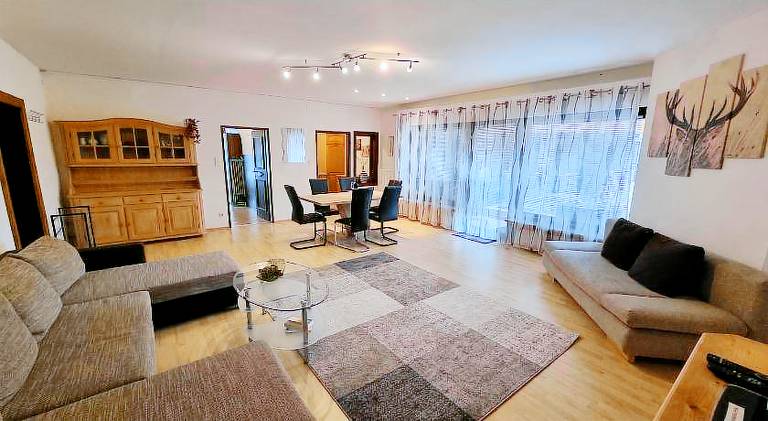 Holiday apartment with barbeque, garden & patio — photo 2