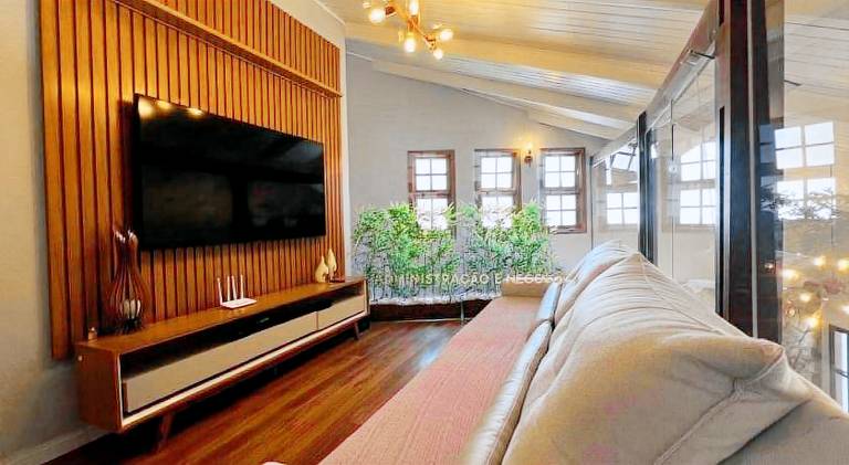 House with pool | Pet-friendly — photo 2