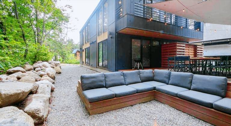 Bellton-Newly built luxury 5 bedrooms & hot tub in Hakuba