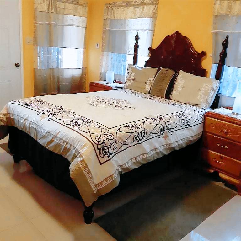 House Ocho Rios